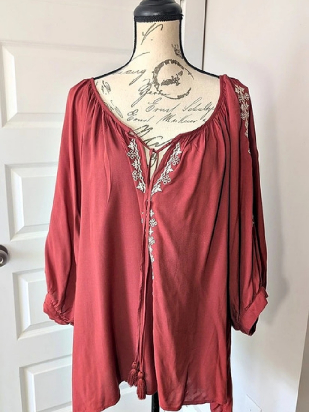 Chelsea & Theodore Floral Embroidered Tunic Red Size 3X